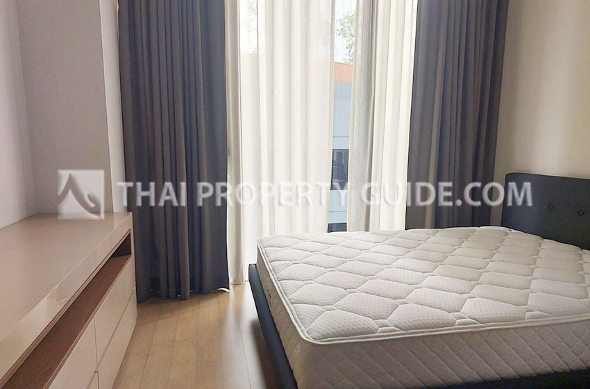 Condominium in Sukhumvit : Vittorio Condominium at Sukhumvit 39 